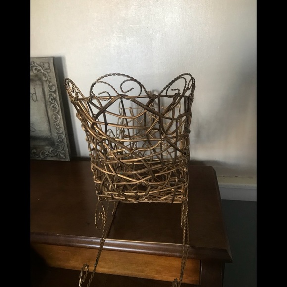 Rare Vintage Handcrafted Gold Sleigh Collector - Picture 5 of 7